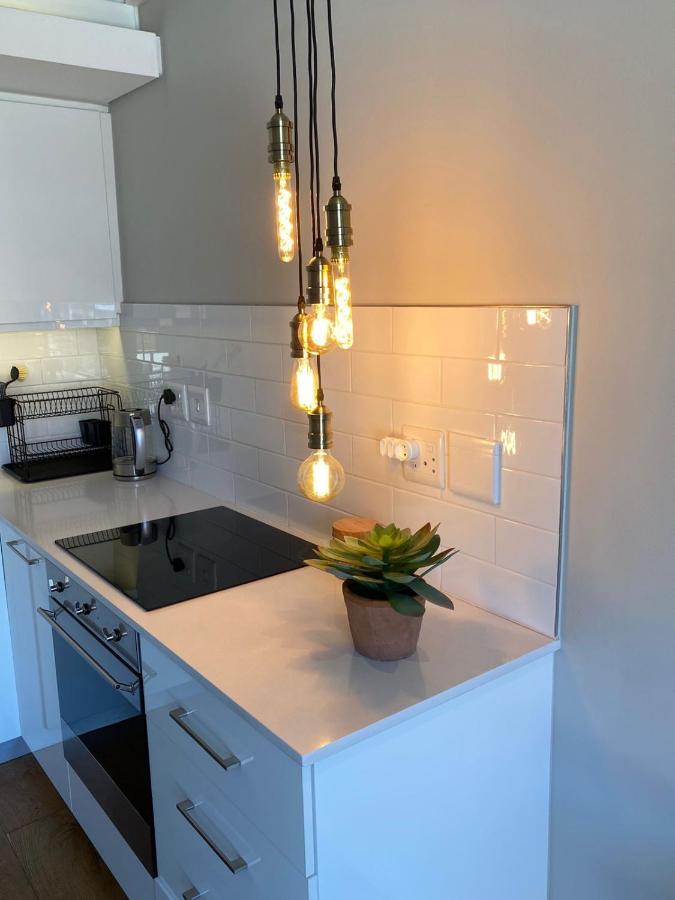 Modern Apartment In The Docklands, De Waterkant, Cape Town Stunning Views, Gorgeous Pool Deck Exterior photo